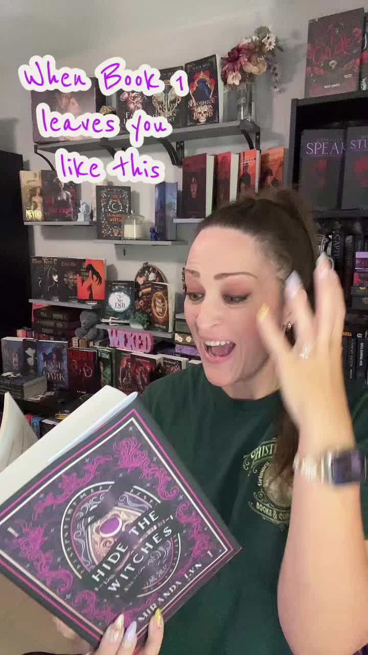 @Arianna🖤📚