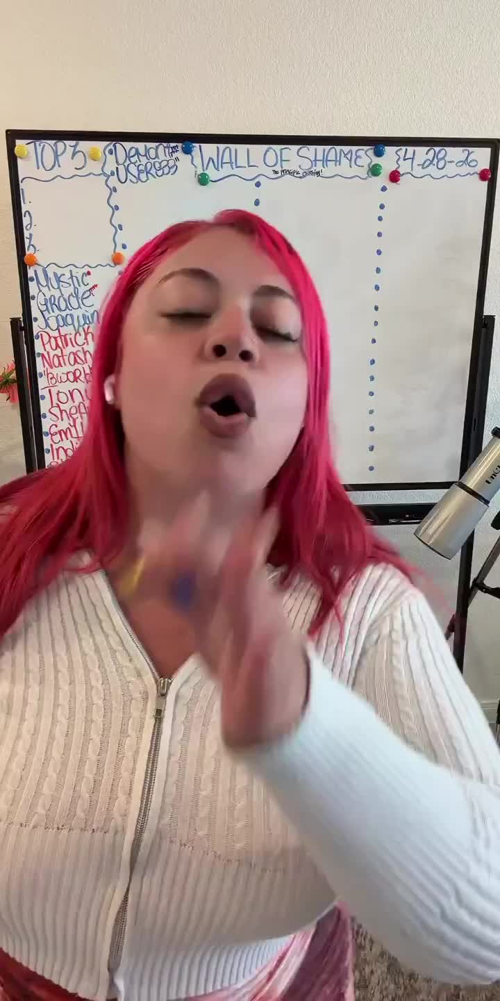@Pinkyurge