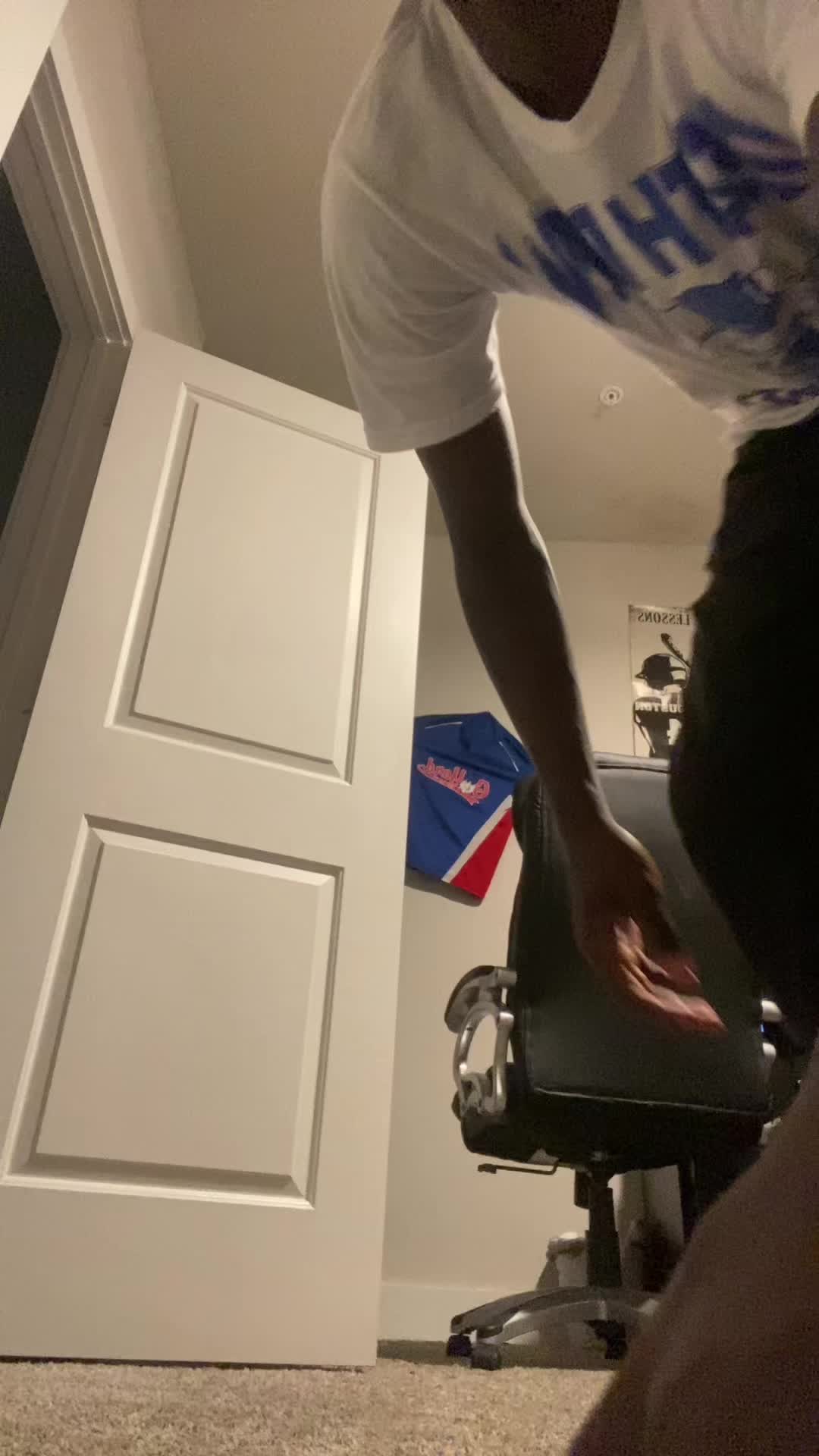 @𝔤𝔬𝔩𝔡𝔢𝔫 𝔠𝔥𝔦𝔩𝔡👁
