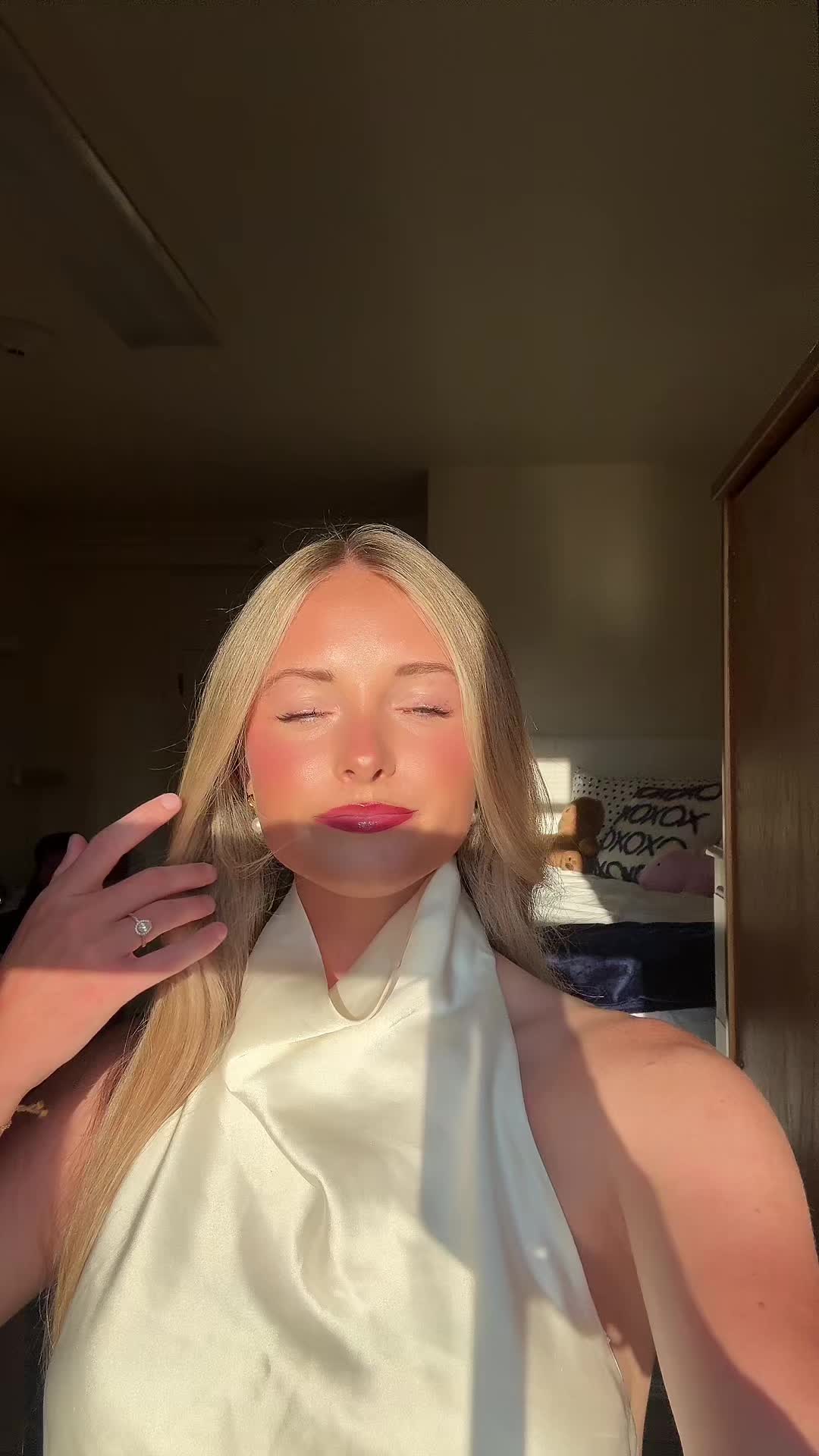 @bellahuttner