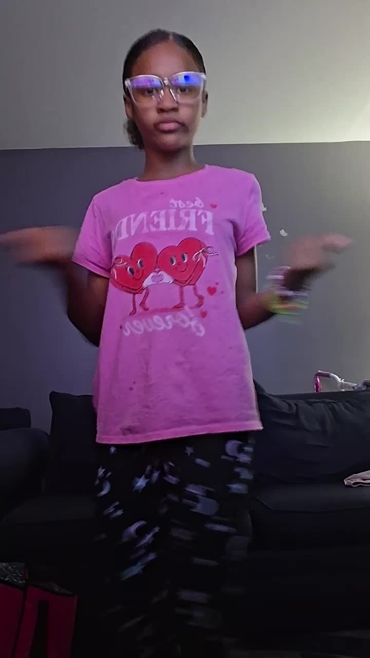 @THEEONLYRAYNEE