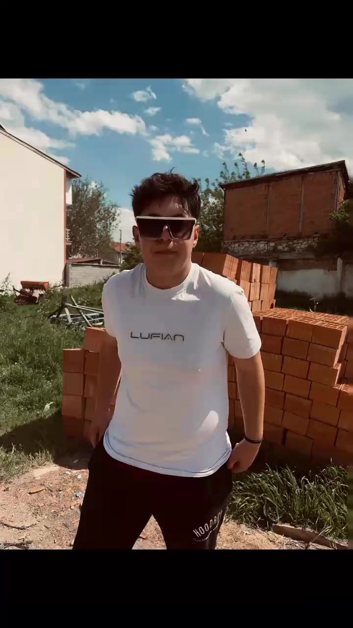 @𝓤𝓶𝓾𝓽_𝓐𝓴𝔂𝓸𝓵🌿