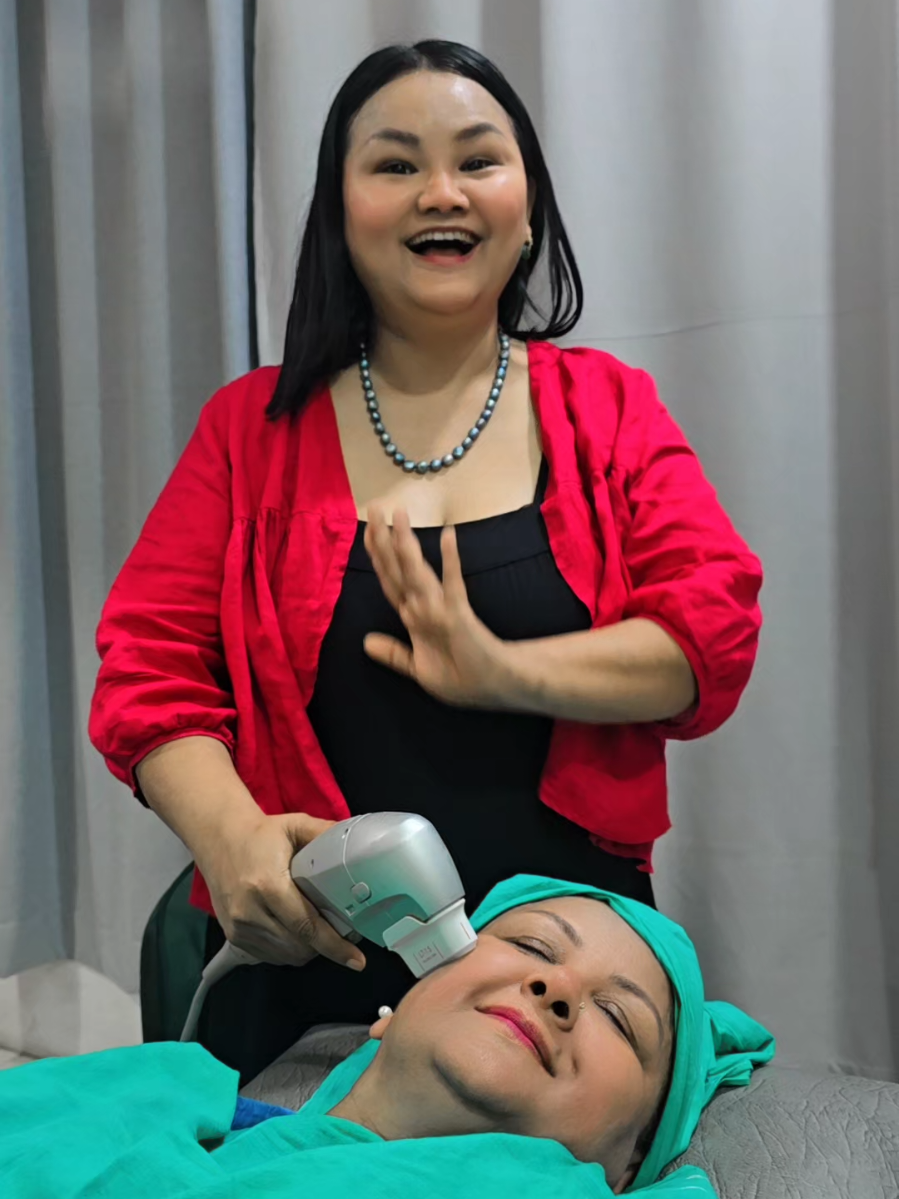 @Pesco Beauty Saloon by, Manita