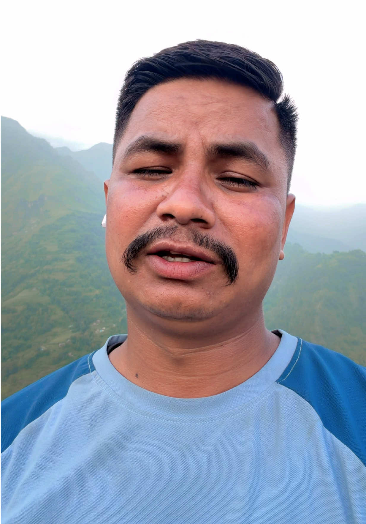 @Amit jung kunwar🕉️🎤✅