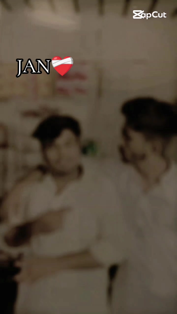 @✨👻ZEESHAN🖇️👑✨