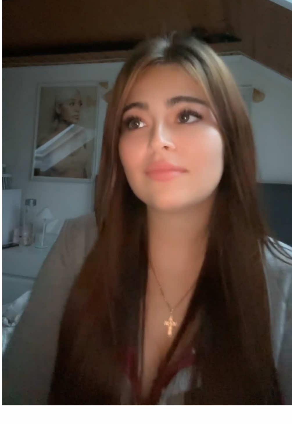 @𝐄𝐋𝐋𝐘