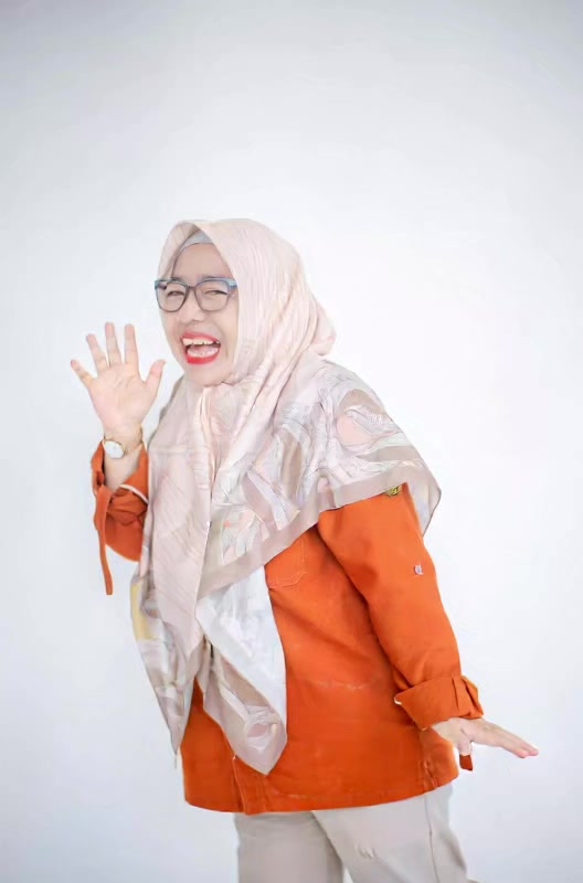 @yulia