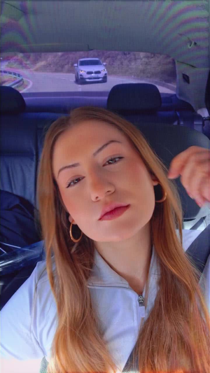 @crlaaloo__