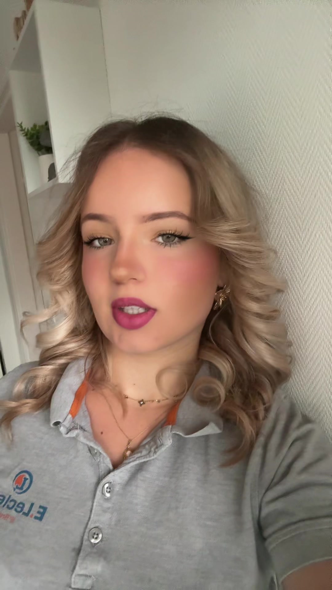 @oupsi_.2
