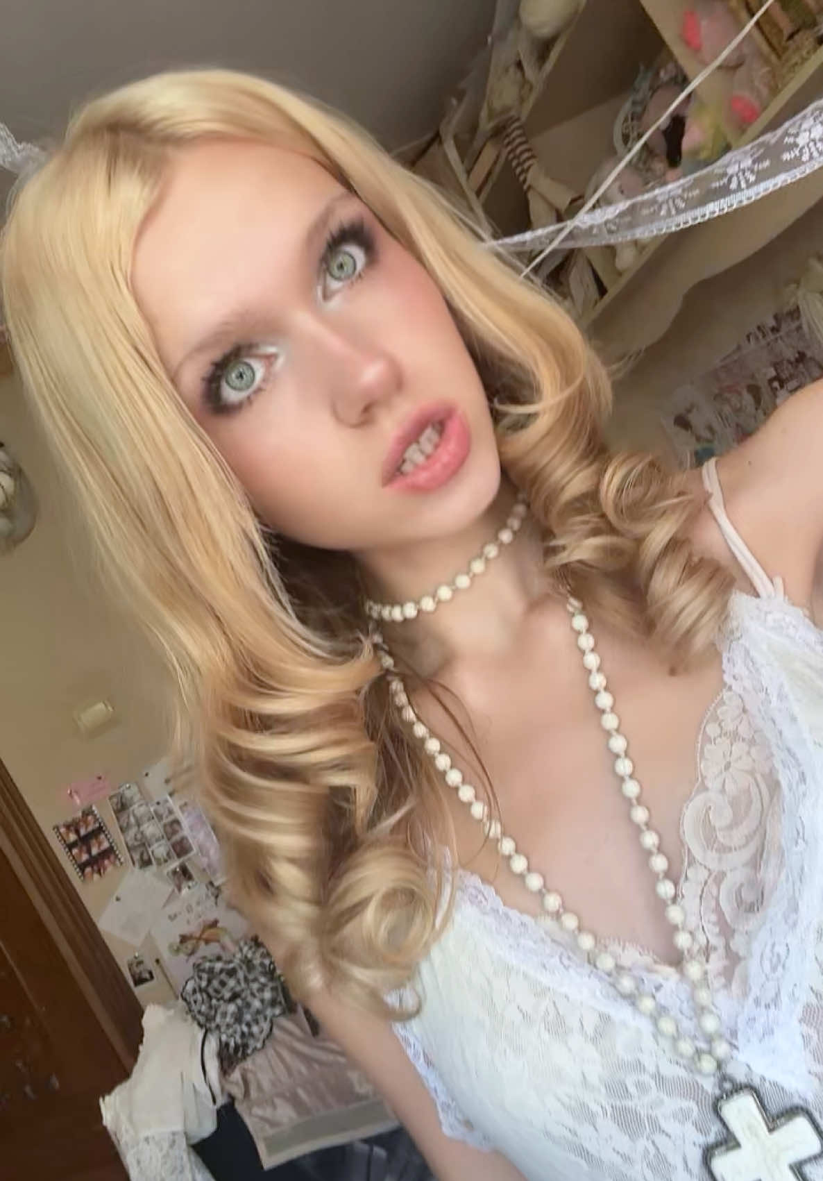 @настя шо 🕰️