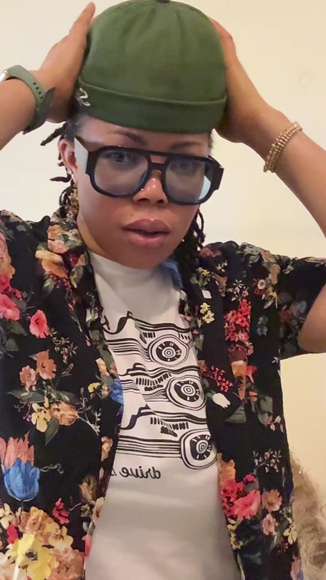 @iamollybea