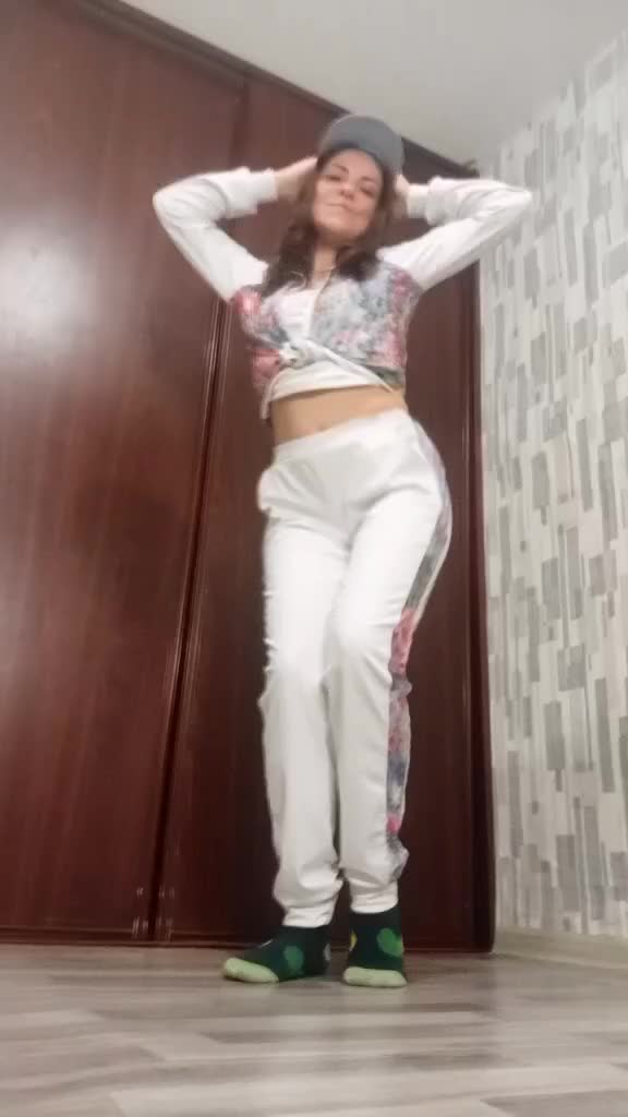 @Александра