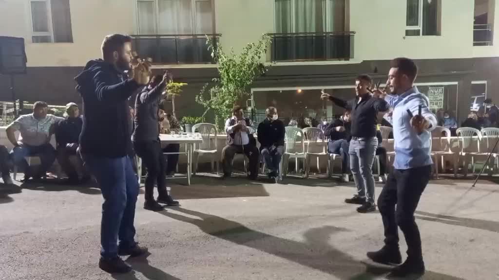 @Ilyas Findikci
