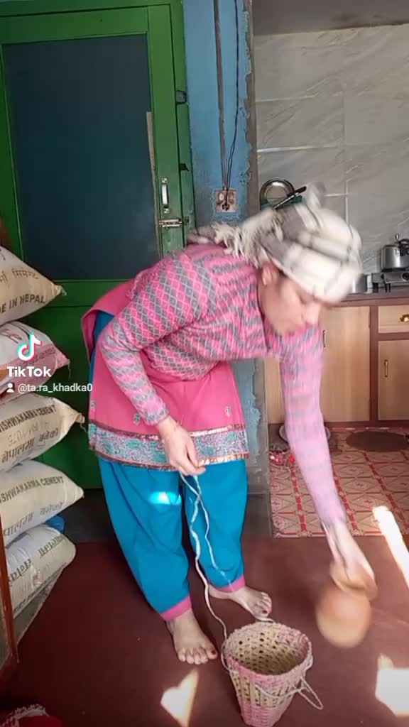 @काइली बुहारी