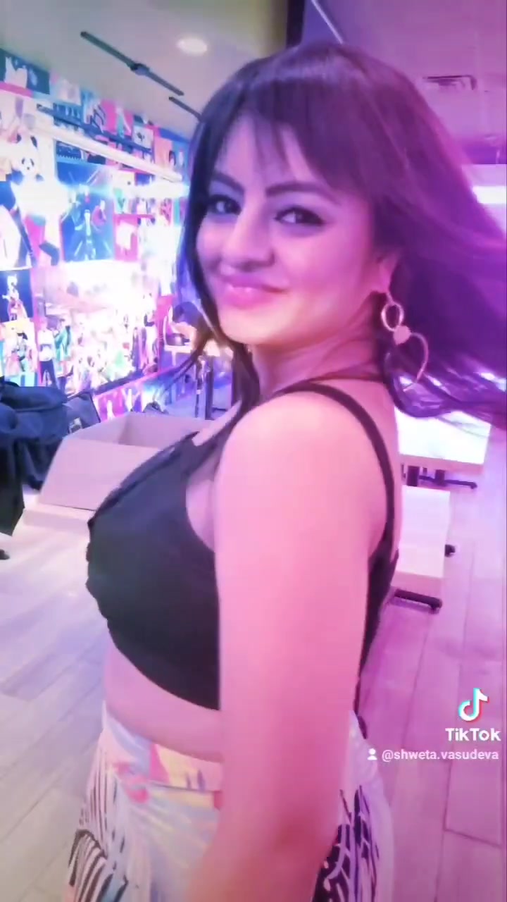 @ShwetaV