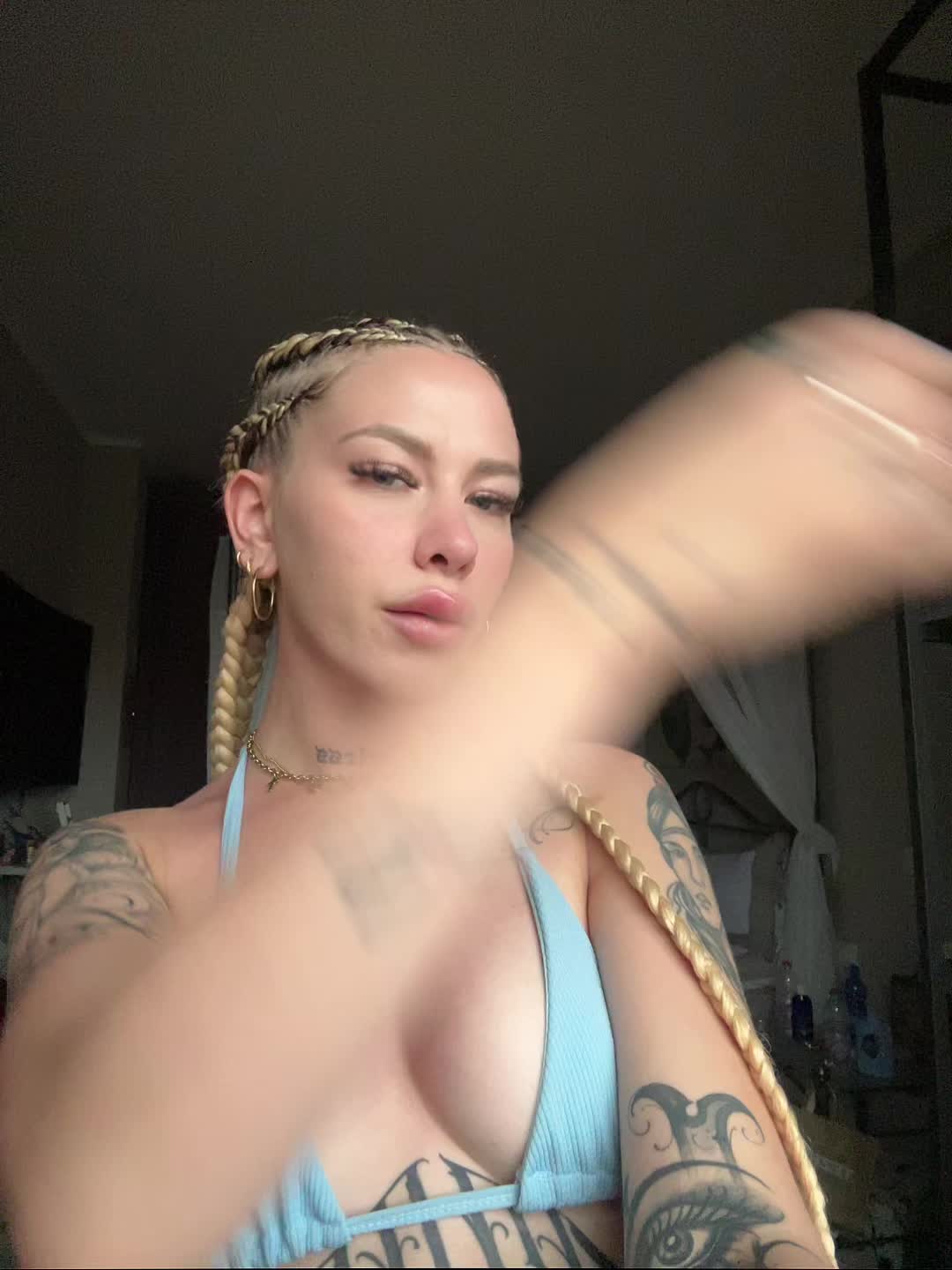 @Martina