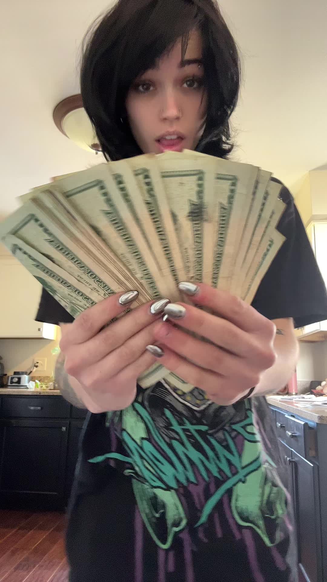 @comptonhannah