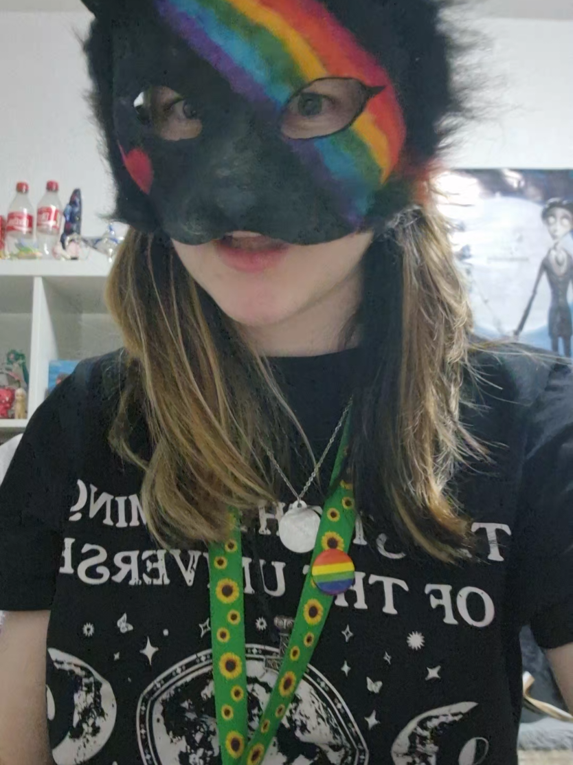@🦈╶⃝⃤🍉 🅁iver/🄺yle🏳️🌈☭