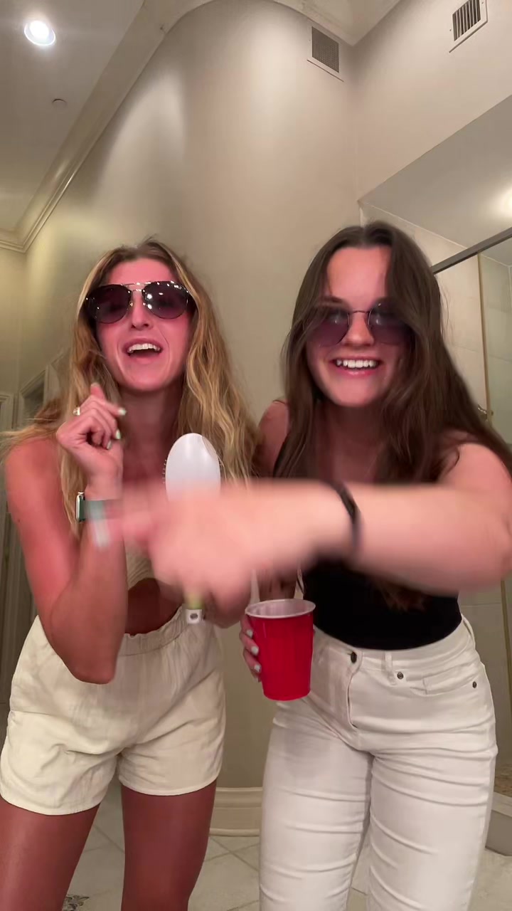@Maddy Huzjak
