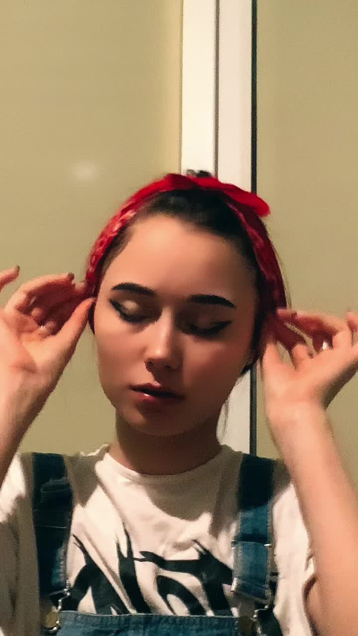 @👑