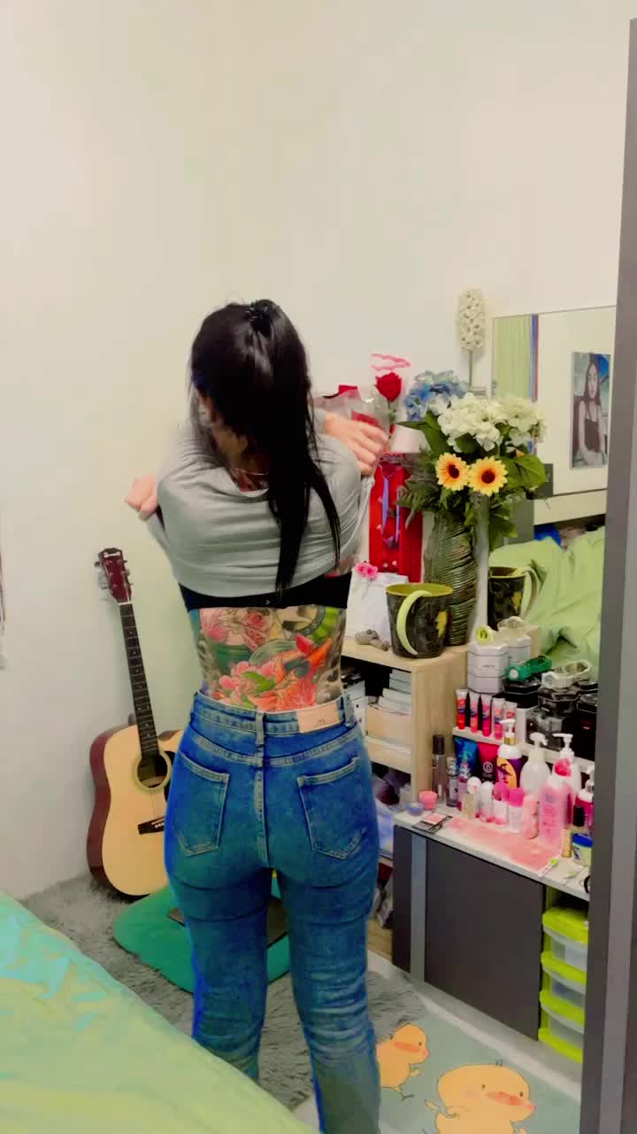 @Koyชอบกินหมูกะทะ🥴1989🌻🖤🌻