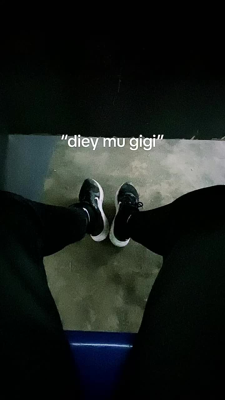 @• meyy •