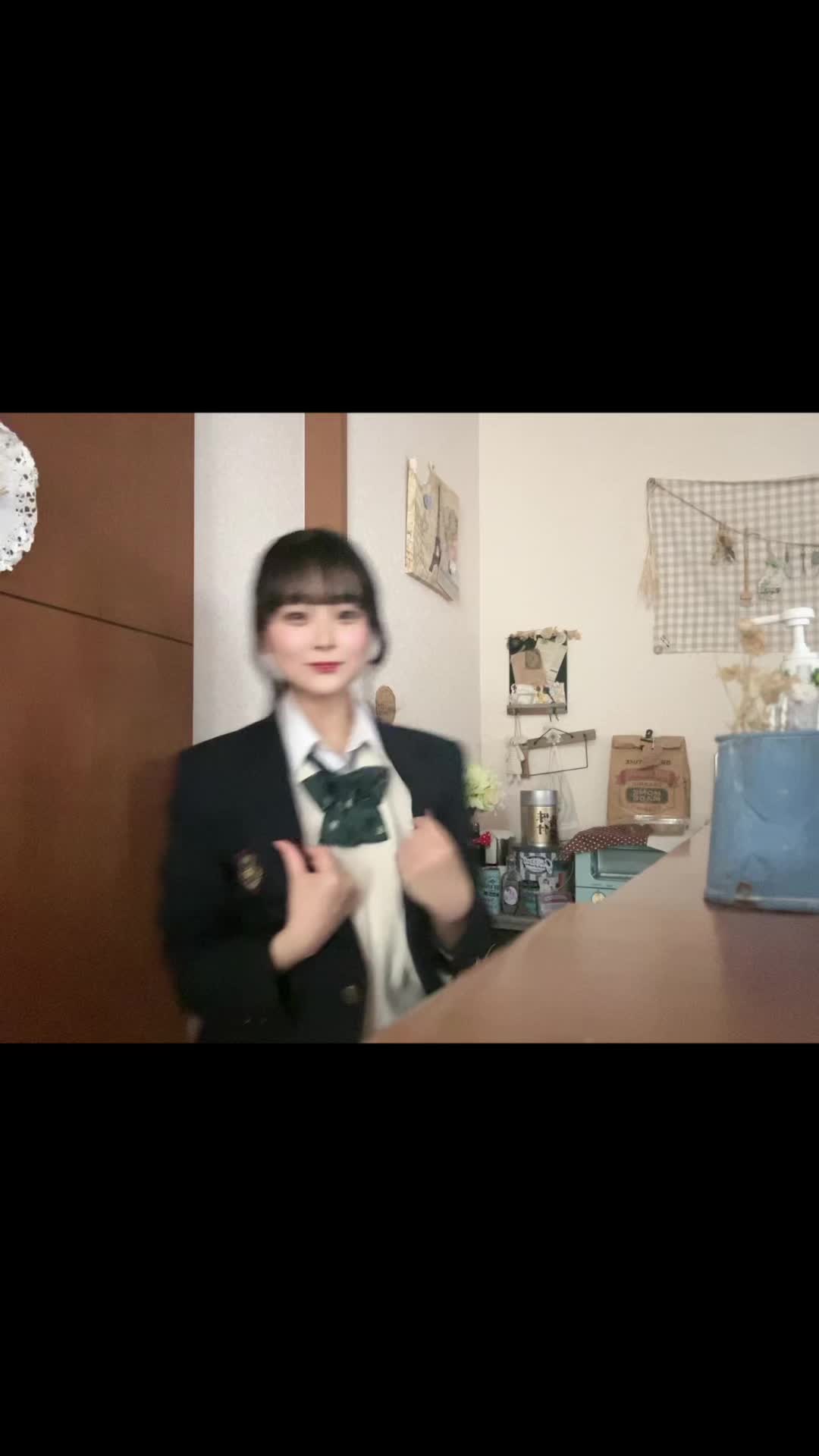 @猫顔代表🐈⬛🌙 / 涼乃ひびき