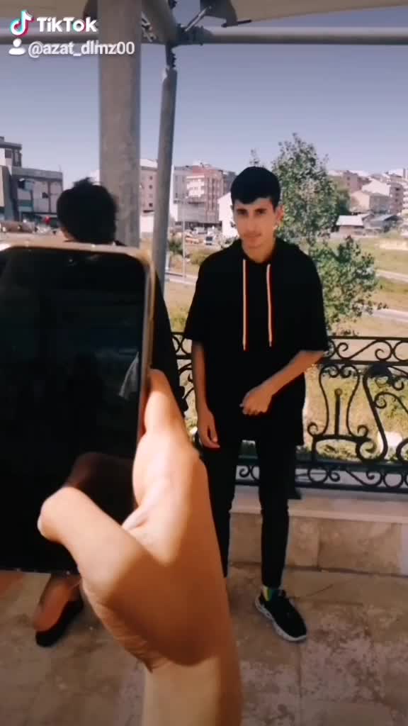 @Azo_can04