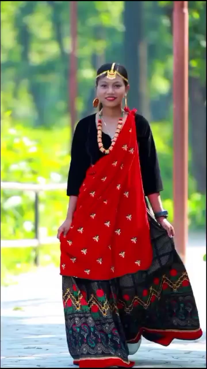 @tharuni __🥀😜girl