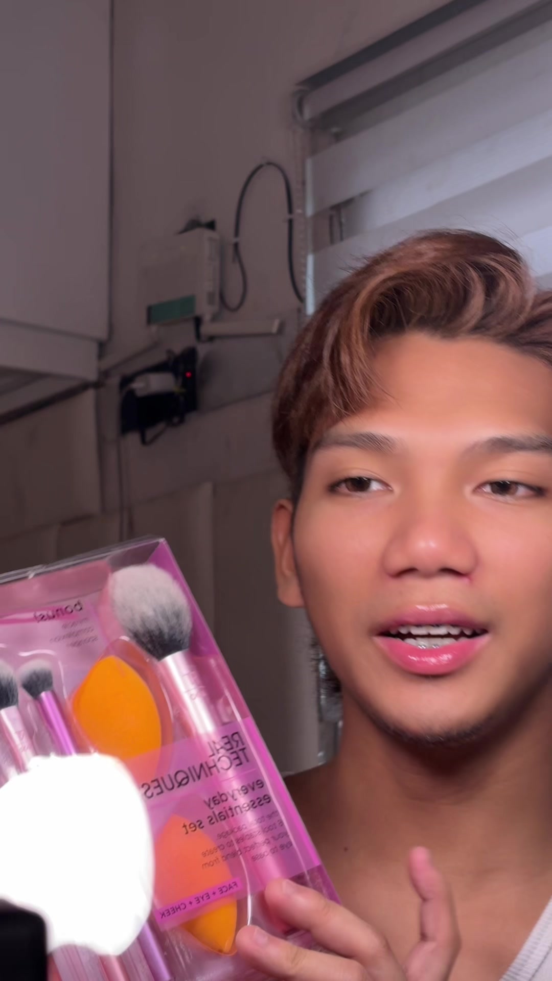 @MakeUpByJayarPangilinan