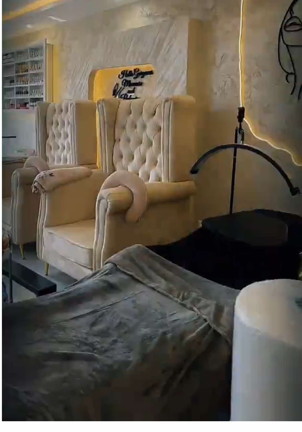 @Glitz&Glam Lounge|Salon&Spa