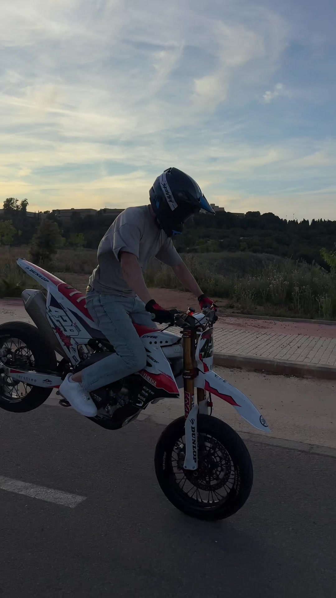 @skooovby