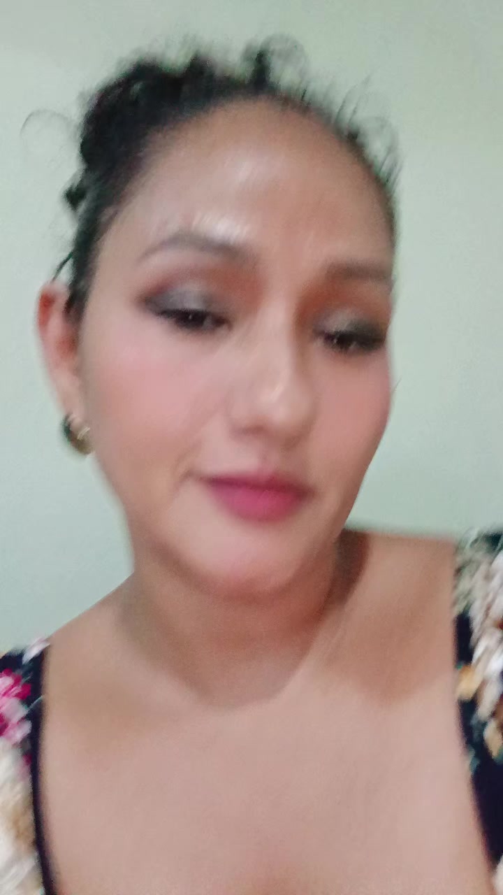 @giobaniaespinoza
