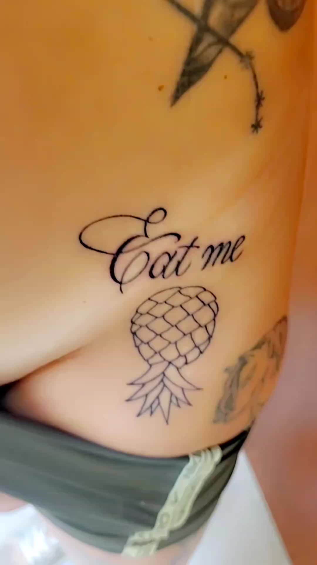 @🍍yagirlTrouble83🍍