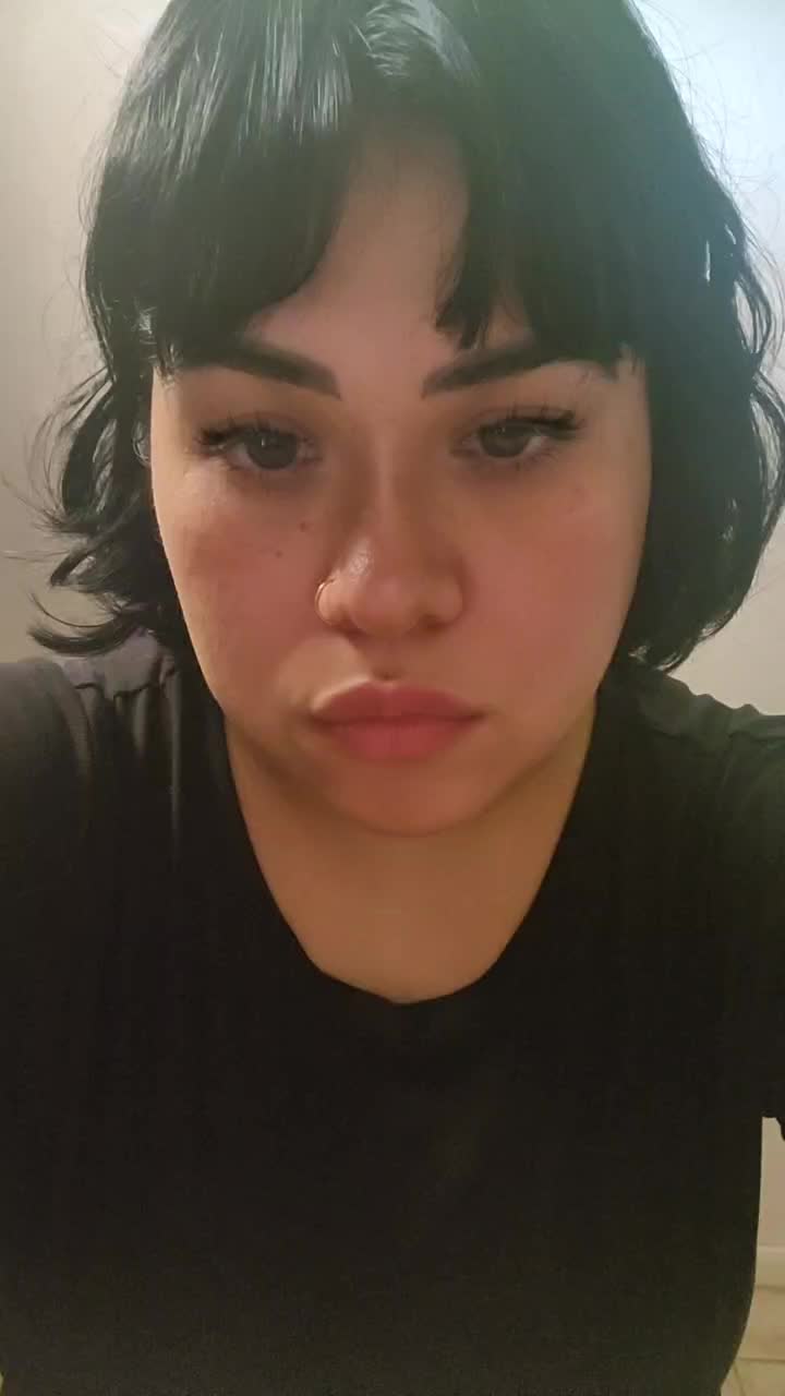 @Bee