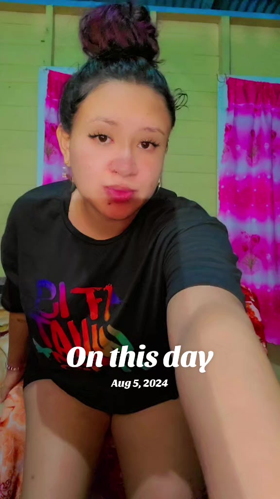 @✨️🦋Žâŕìțã🦋✨️