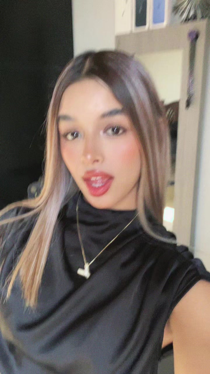 @𝒴