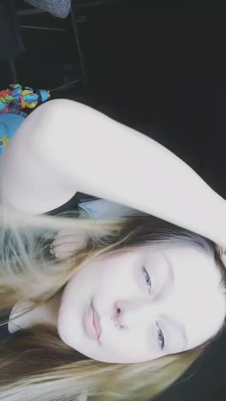 @𝓐𝓷𝓰𝓮𝓵𝓲𝓷𝓪❤️