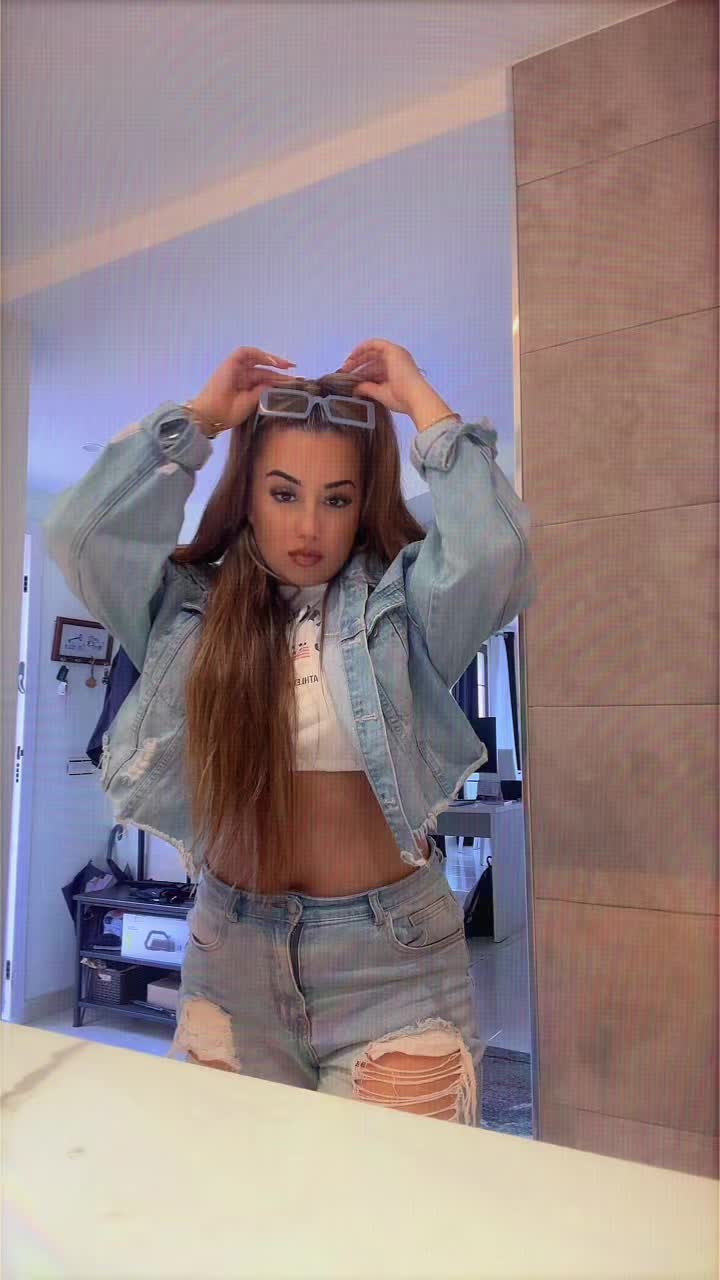 @Carlita💜