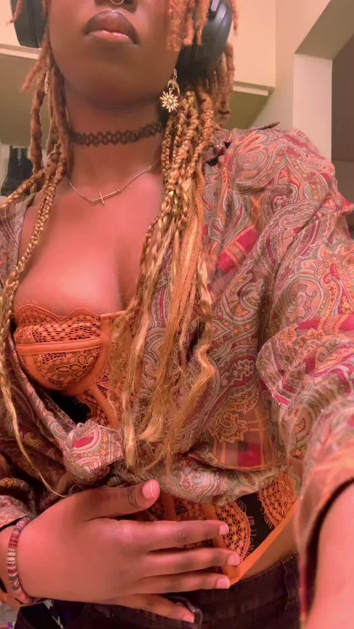 @Jamila