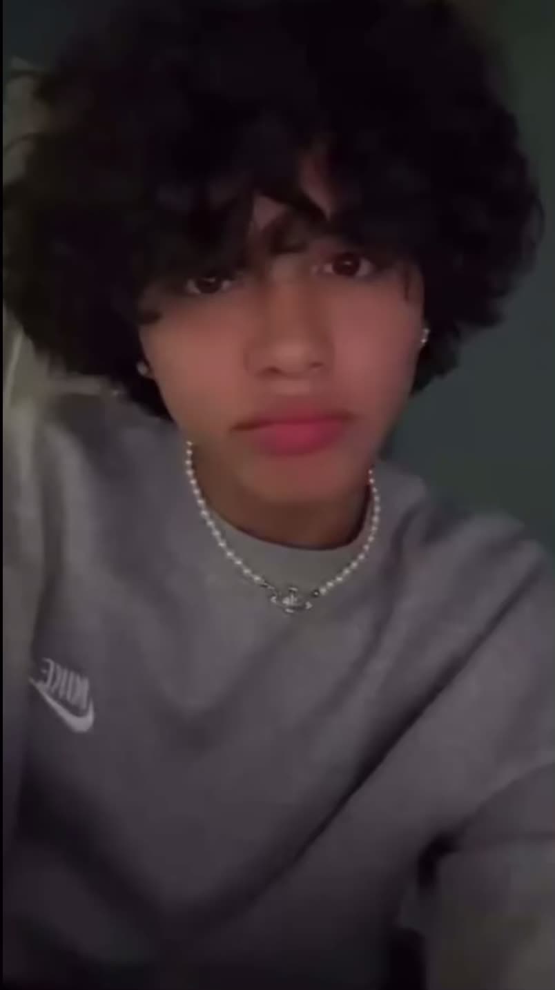 @😼