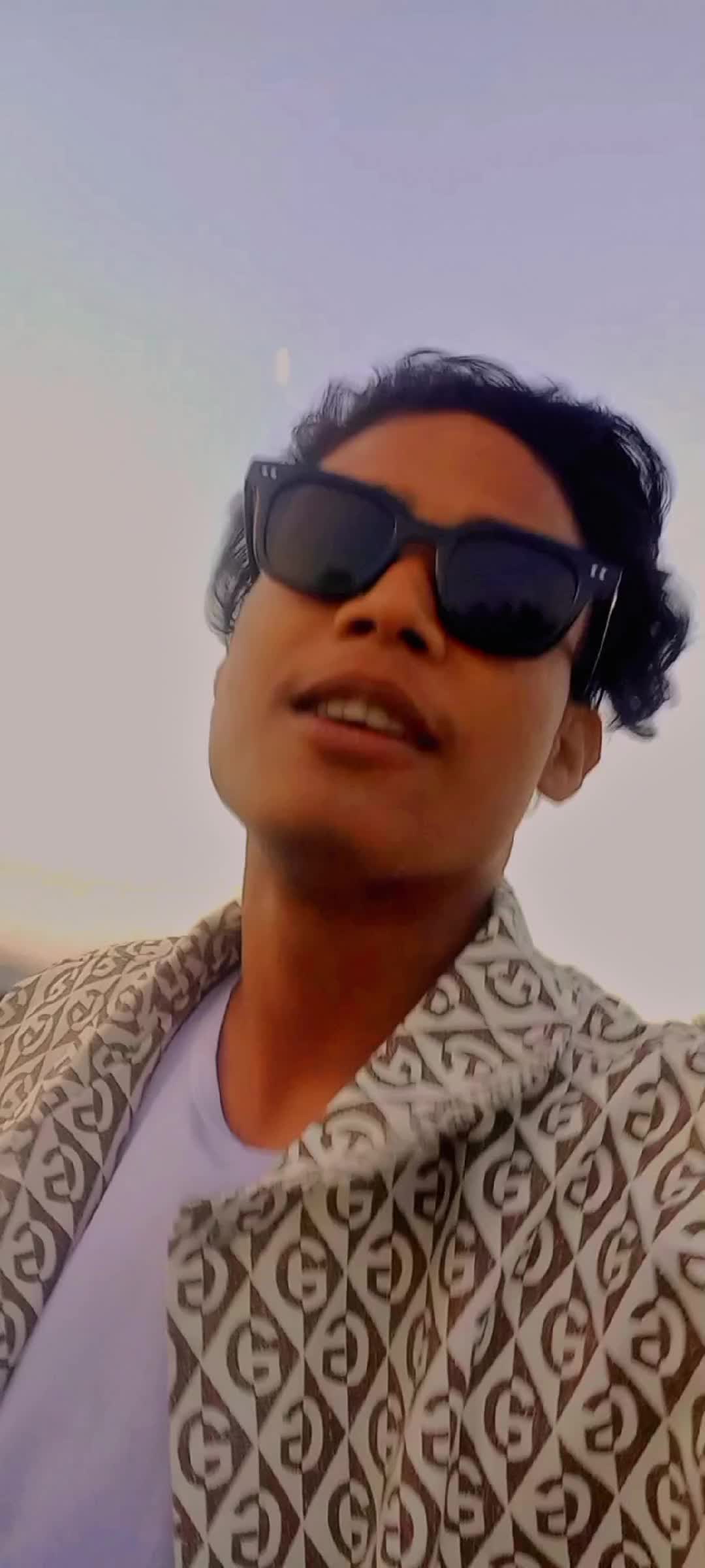 @MANIESH-✨️