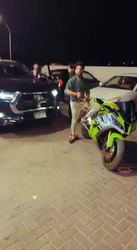 @آفاق پراچہ