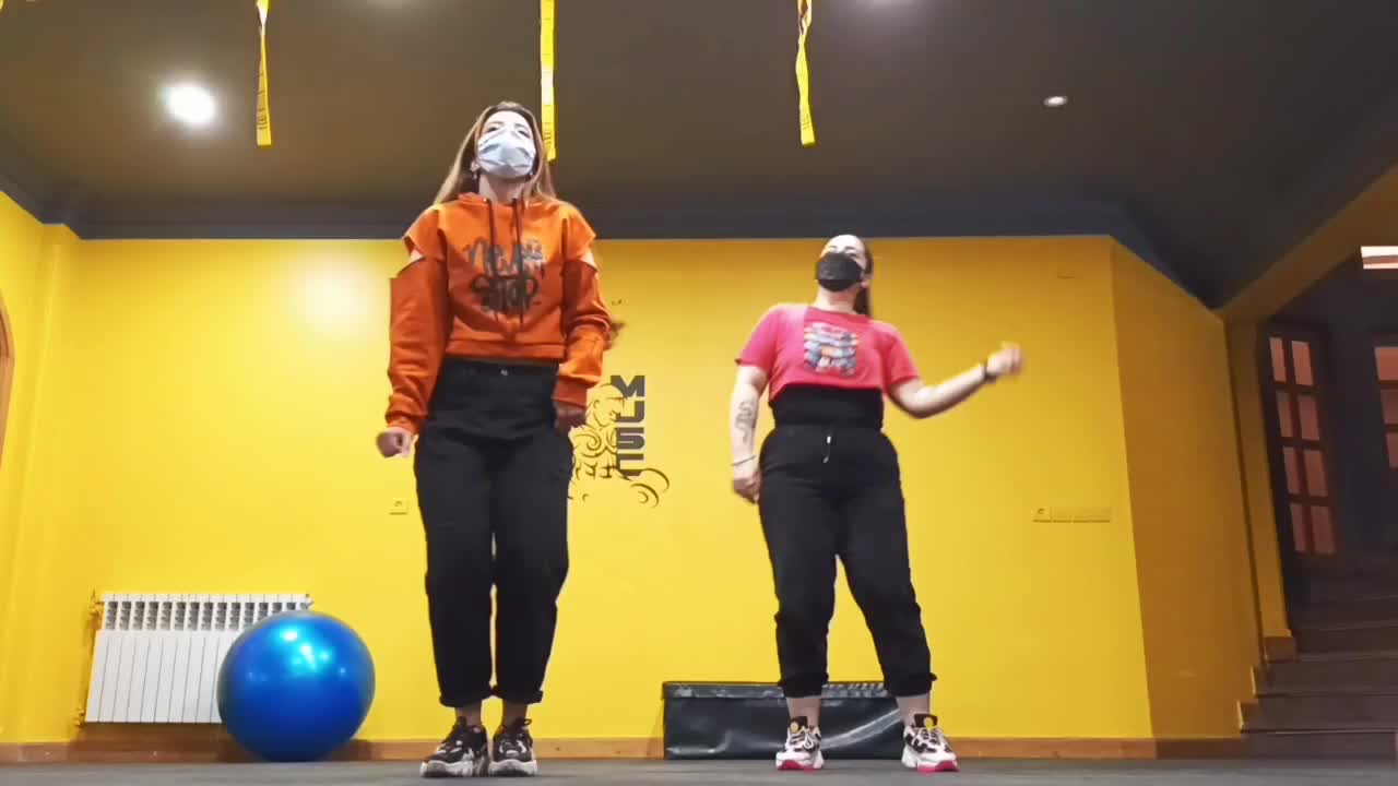 @Mrym