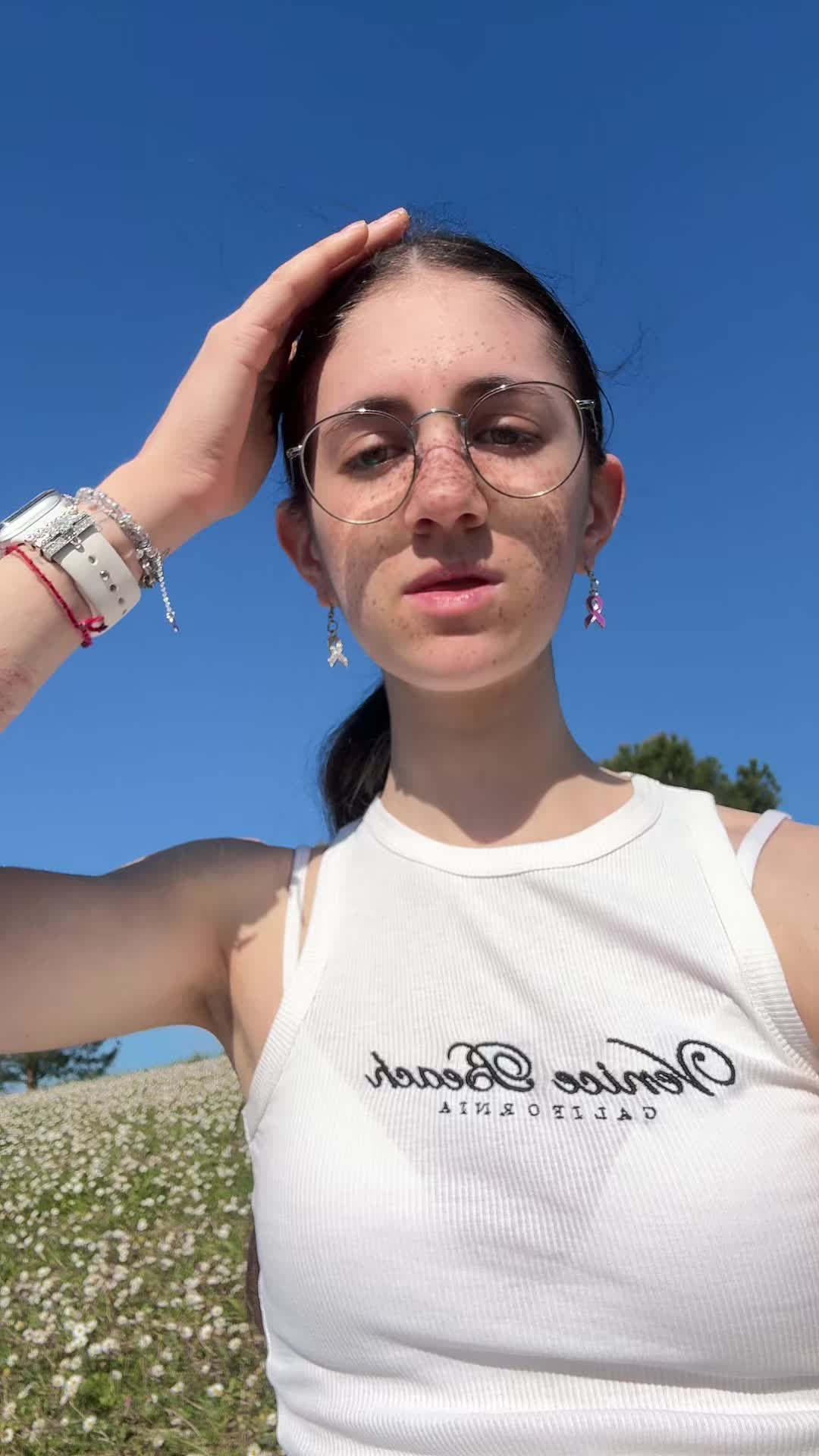 @elenina🎗️💜