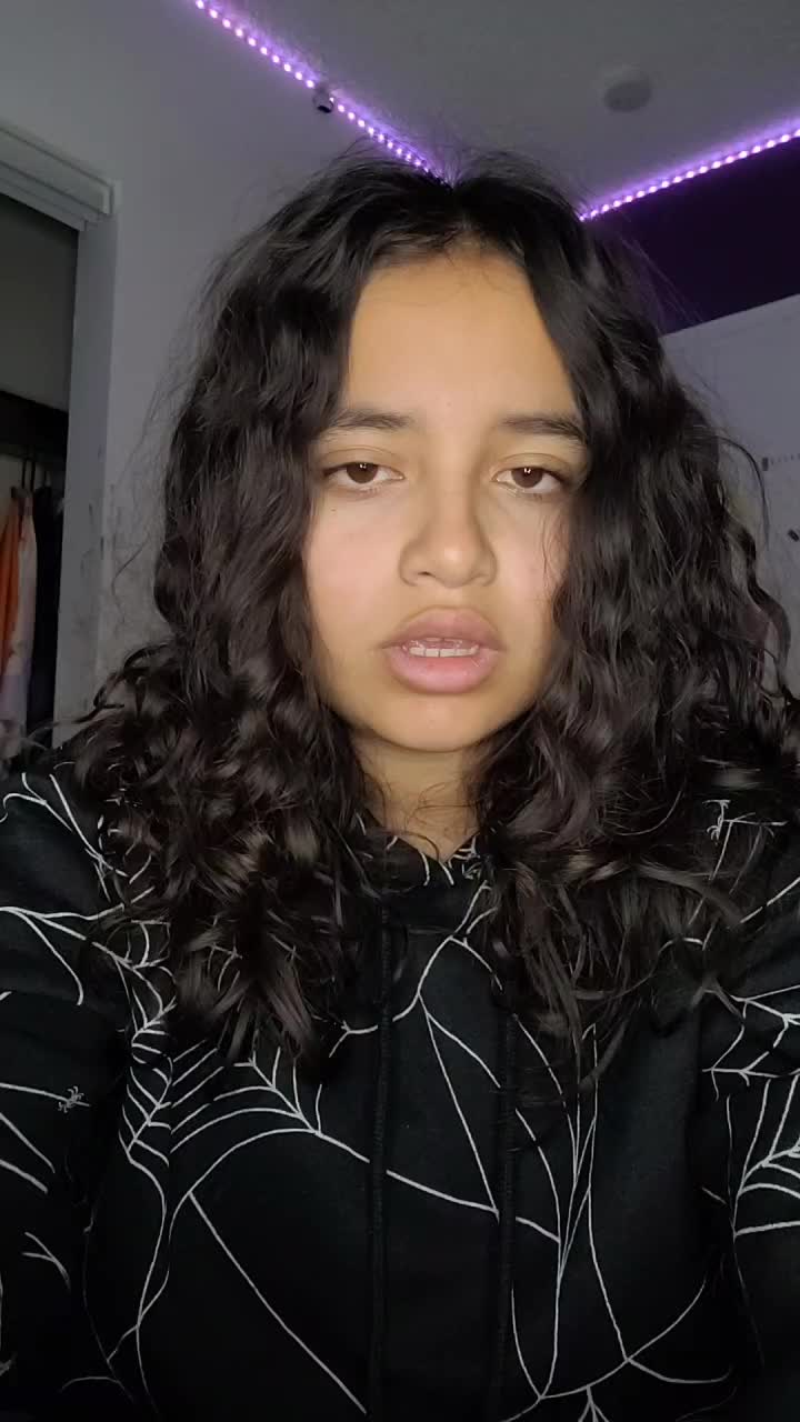 @🦋