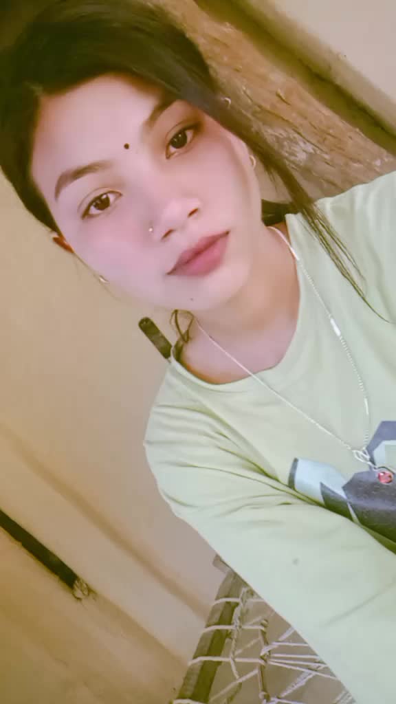 @tharuni __🥀😜girl