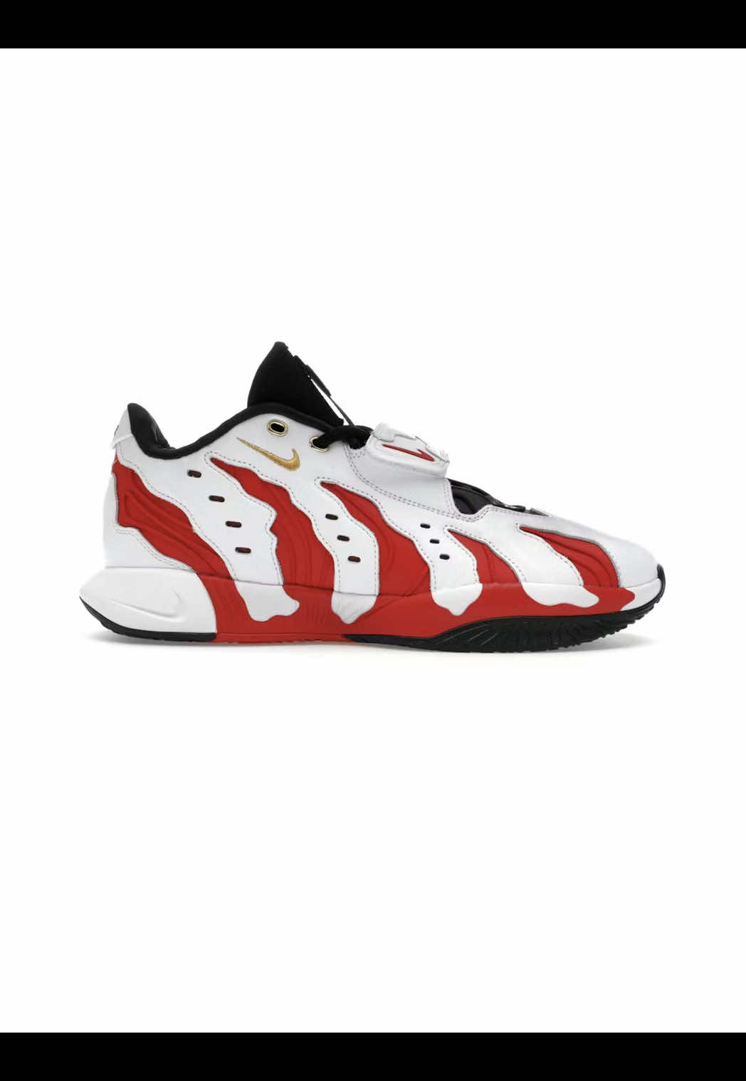 @WE THE KICKS