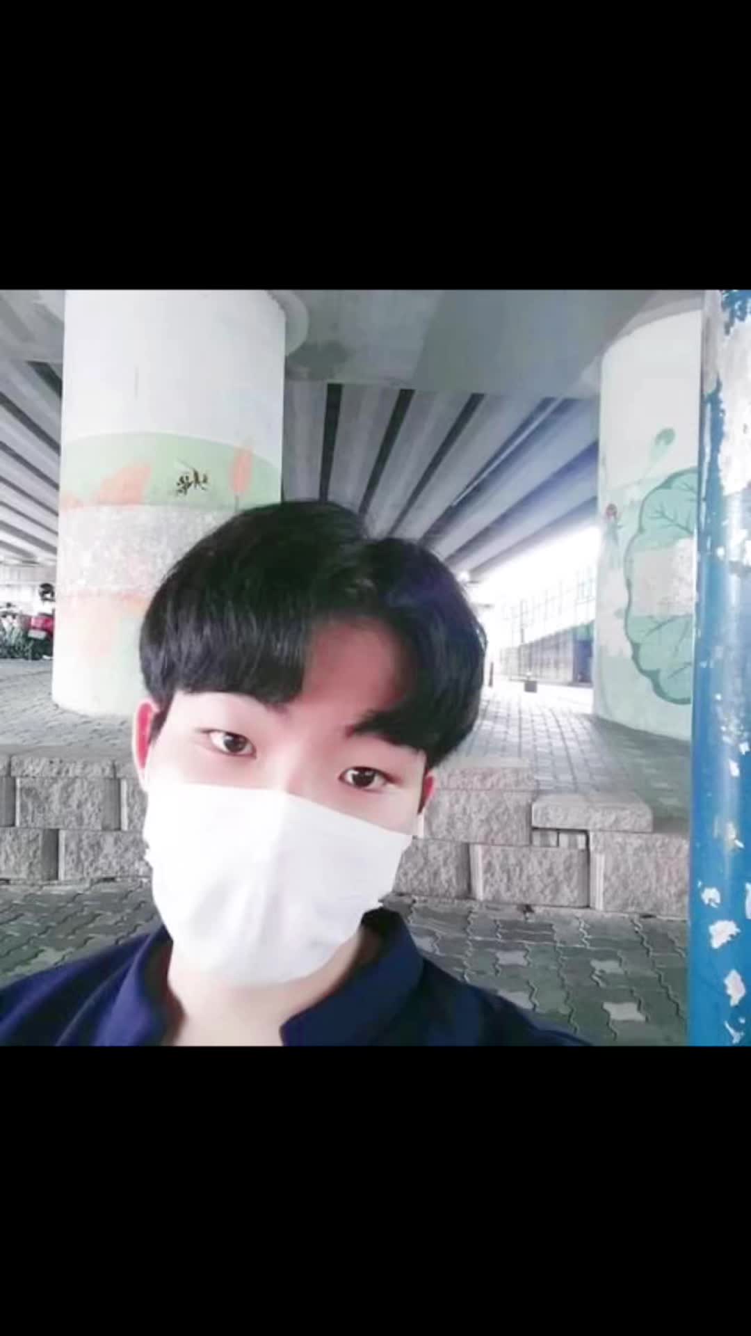@가시나야 좋아한데이 😍