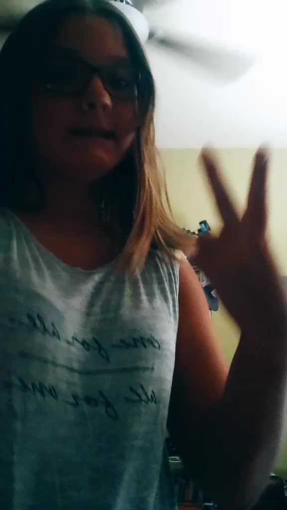 @[]bre_eze[]